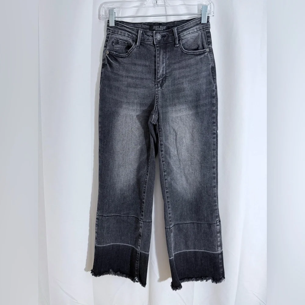 Judy Blue Knoxville High Rise Wide Leg Crop Jeans In A Chic Grey Ombre Color - Picture 6 of 16